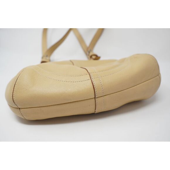 Coach Vintage 4983 Tan Soho Slim Hobo Shoulderbag Handbag Silver Tone - Picture 5 of 5